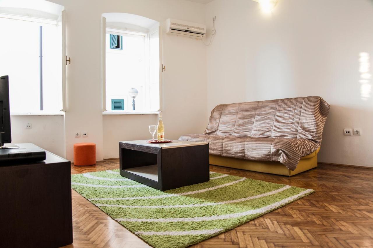 Apartment Old Town Χέρτσεγκ Νόβι Εξωτερικό φωτογραφία