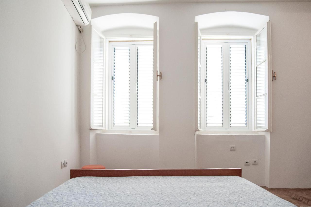 Apartment Old Town Χέρτσεγκ Νόβι Εξωτερικό φωτογραφία
