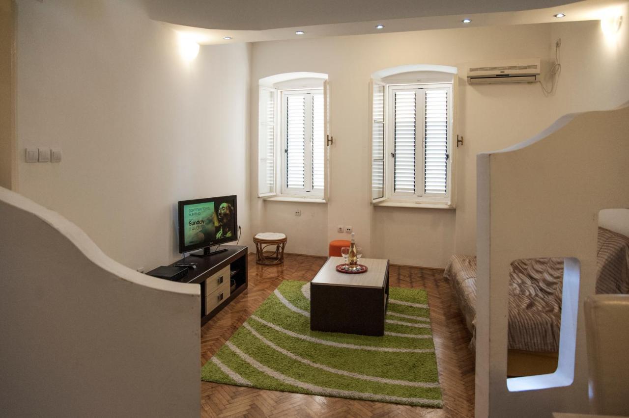 Apartment Old Town Χέρτσεγκ Νόβι Εξωτερικό φωτογραφία